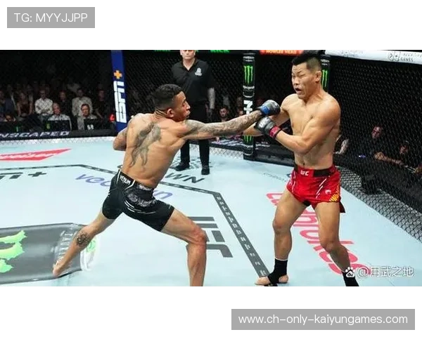 UFC膝撞命中直接终结比赛，瞬间点燃擂台的震撼瞬间