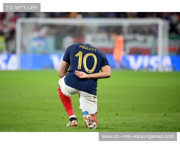 世界杯姆巴佩连续带球撕裂防线收获进球